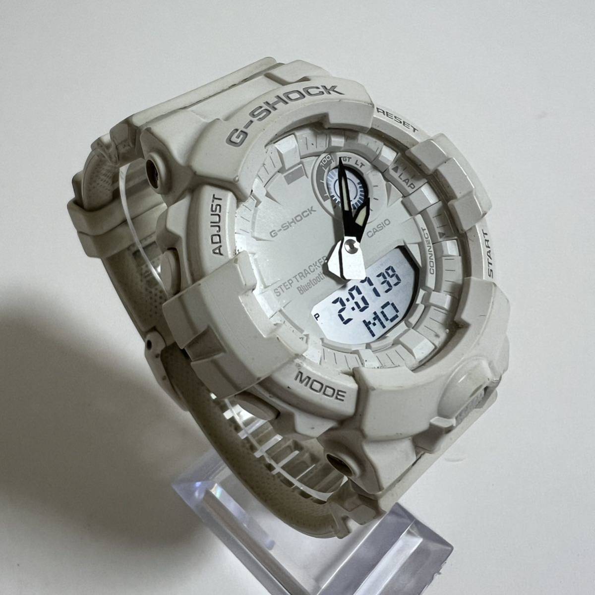  CASIO カシオ G-SHOCK GBA-800 ホワイト 腕時計(その他)｜売買されたオークション情報、yahooの商品情報をアーカイブ公開 - オークファン G-SHOCK