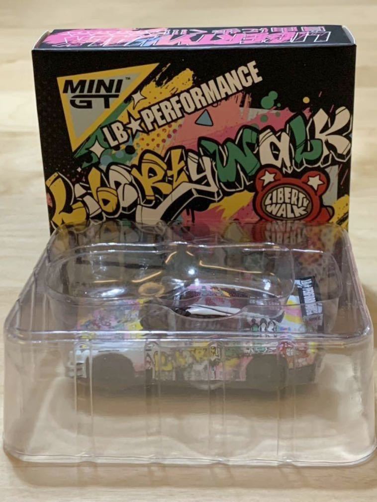 【未展示：左ハンドル】miniGT 1/64 LB★ワークス ニッサン GT-R R35 タイプ2 Rear Wing ver.3 LBWK Kuma グラフィティ [MGT00244-L]