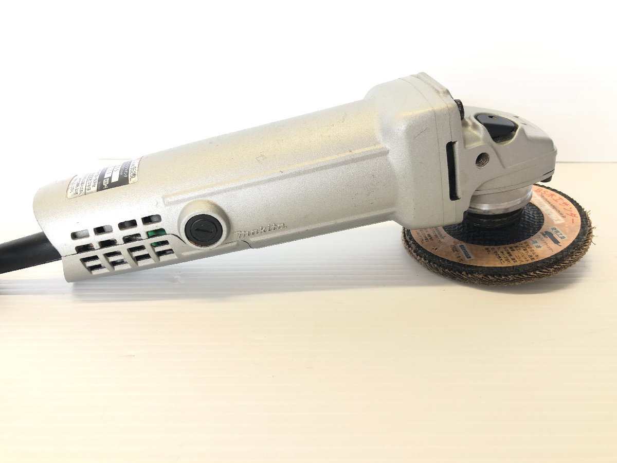 makita マキタ 9526L ディスクグラインダー 替刃付き 100mm 研磨機 100V 電動工具 DIY 切断機