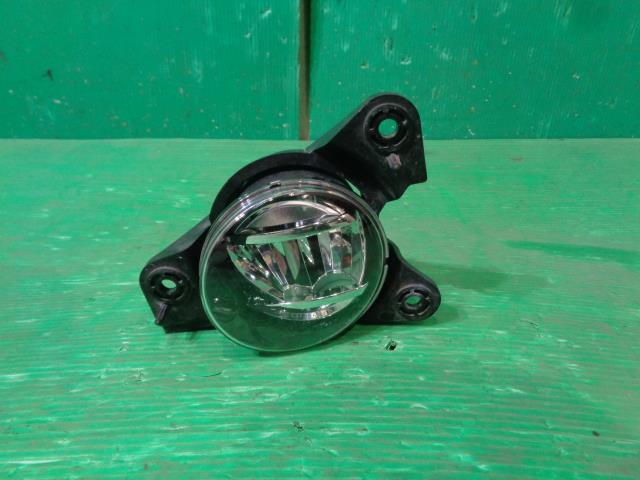 デュトロ TKG-XZU605M 左フォグランプ 全低床 3T　標準キャブ　平ボデー　P/G付　24V N04C-UN 058 81220-37170