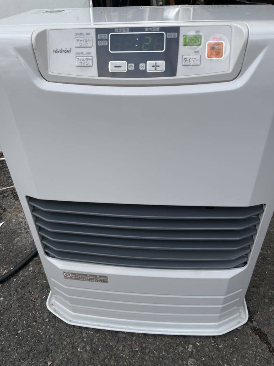 TOYOTOMI トヨトミ 石油ファンヒーター FF -36G と日立油タンク 40L