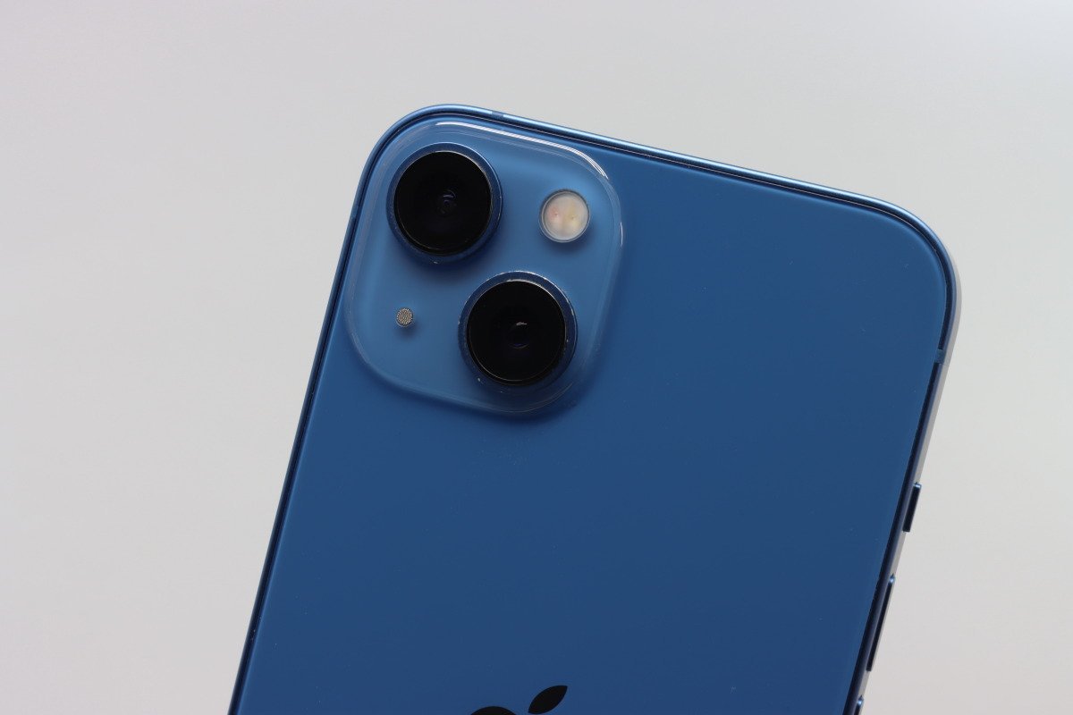 Apple iPhone13 128GB Blue A2631 MLNG3J/A バッテリ88% □SIMフリー