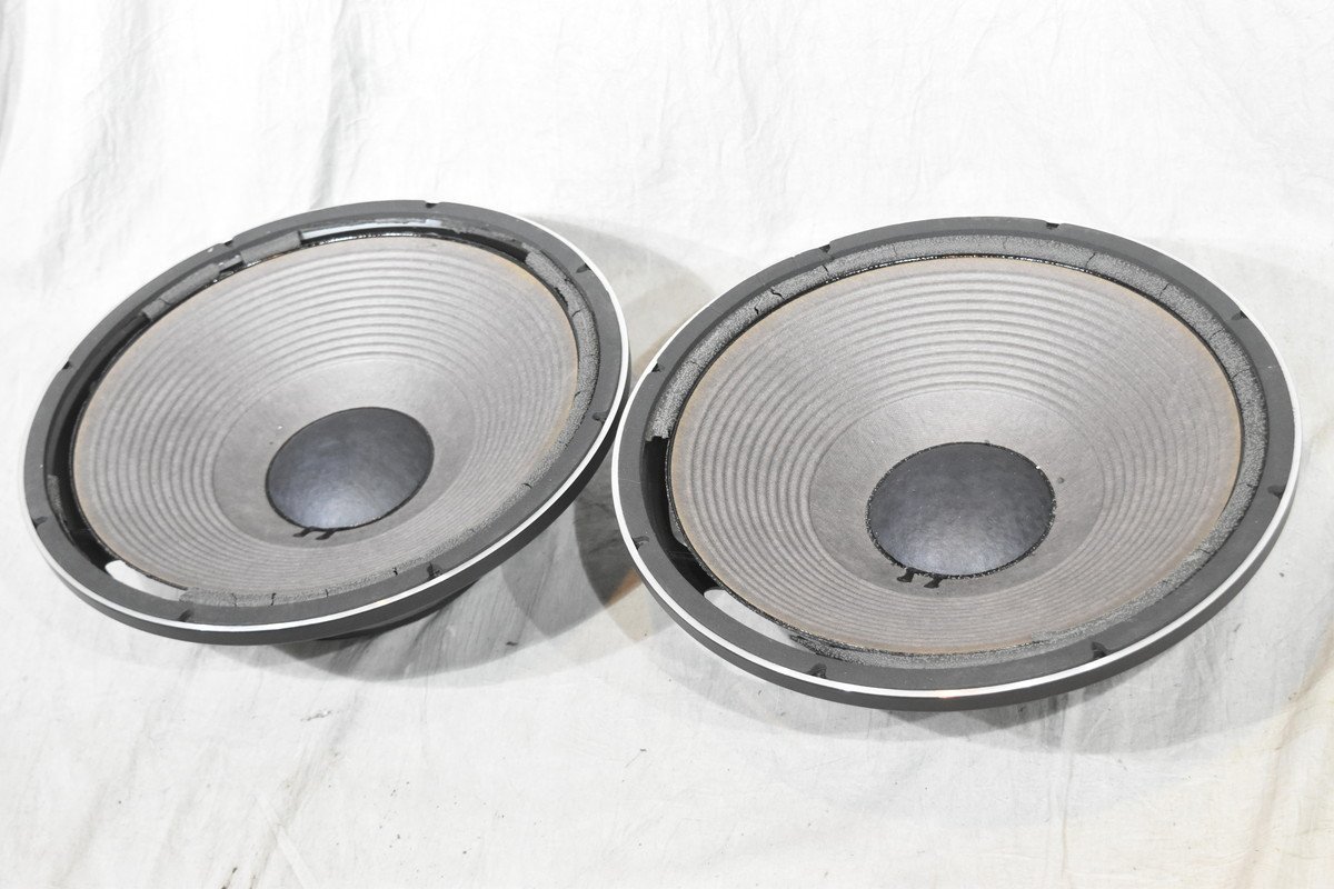 JBL ウーファー 2235H ペア ②