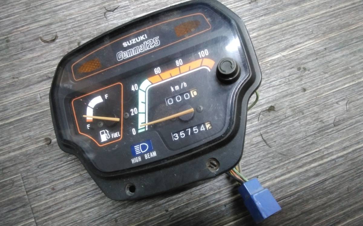 スピード　メーター　スズキ　ジェンマ　125　GEMMA　CF41A　不動車両　