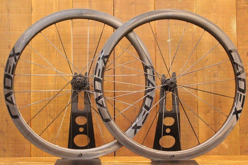 カデックス CADEX 42 ディスク DISC TUBELESS カーボン チューブレス