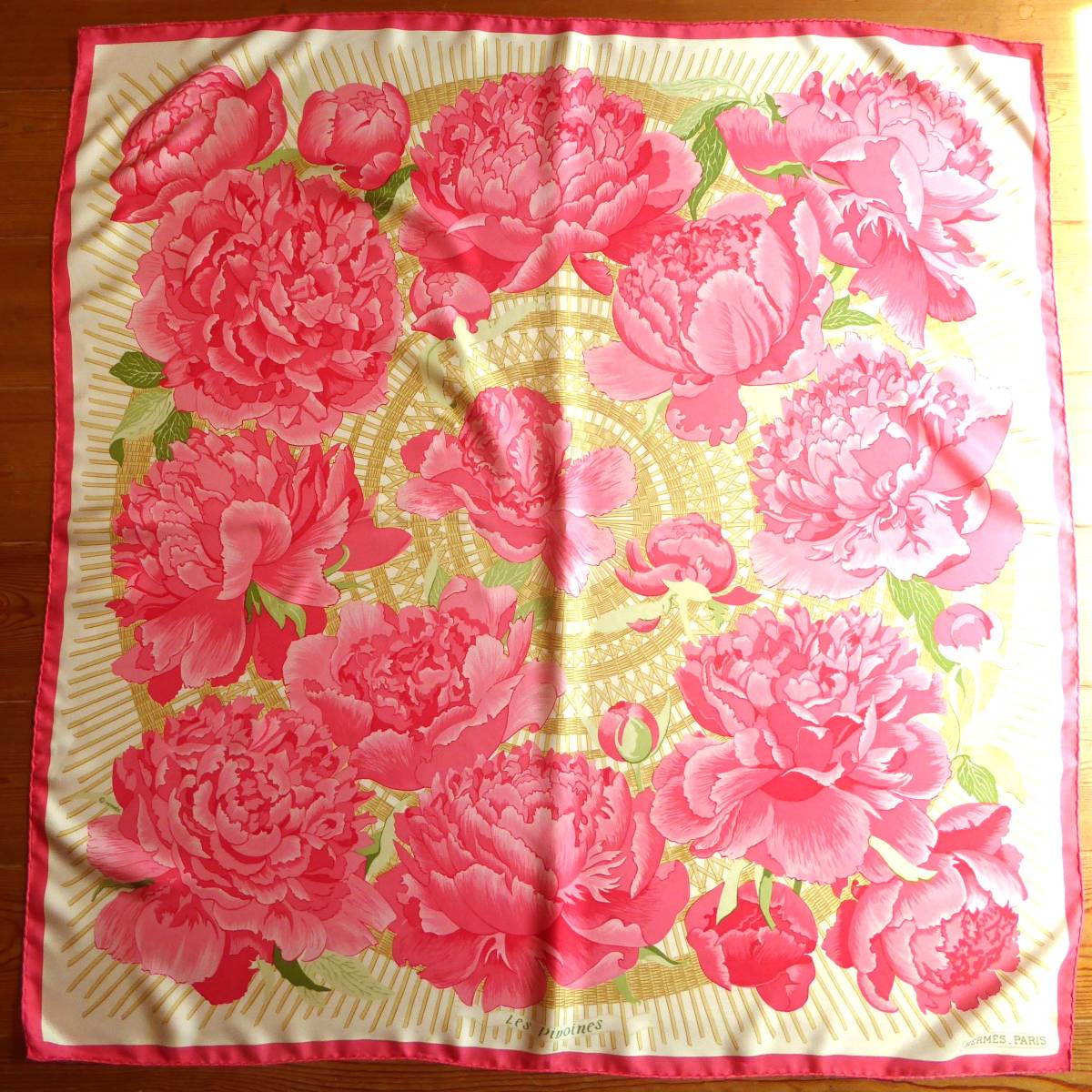 Hermes Les Pivoines 芍薬 エルメス スカーフ カレ90 【公式通販】