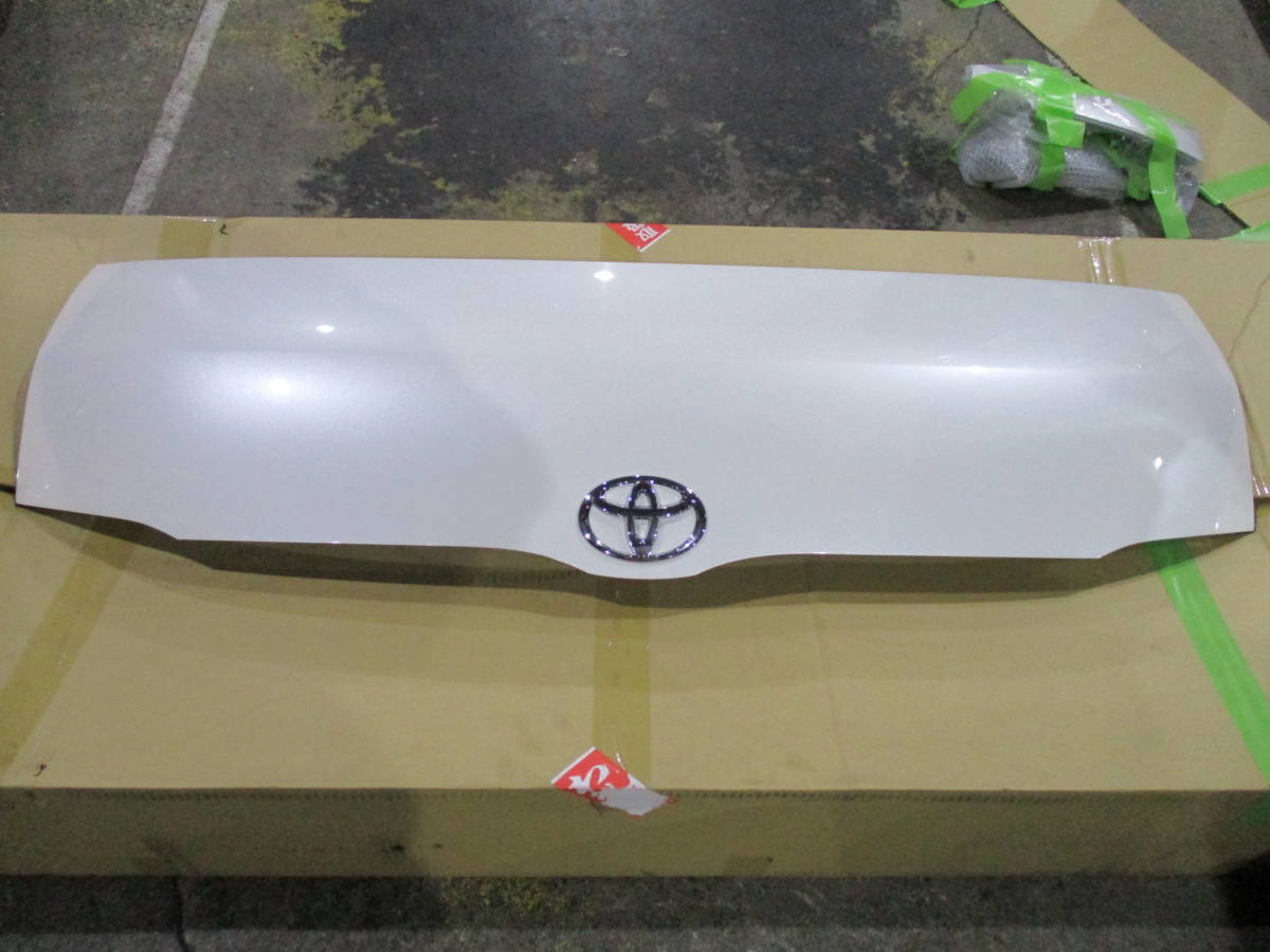 新車外し200系ハイエーススーパーGLダークプライムⅡ用純正