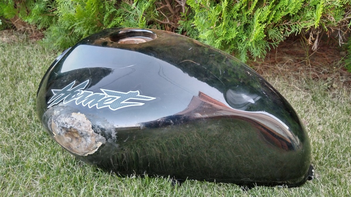 ホーネット250純正タンク 錆なし　補修ベース ホーネット250 純正ガソリンタンク ホーネット250 ホンダ タンク 純正
