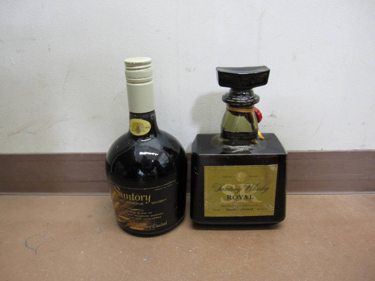 ★#31919 【未開栓】サントリーウイスキー2種飲み比べ ローヤル リザーブをセットで 古酒 数十年寝かせていた品 各750ml 前後 SUNTORY