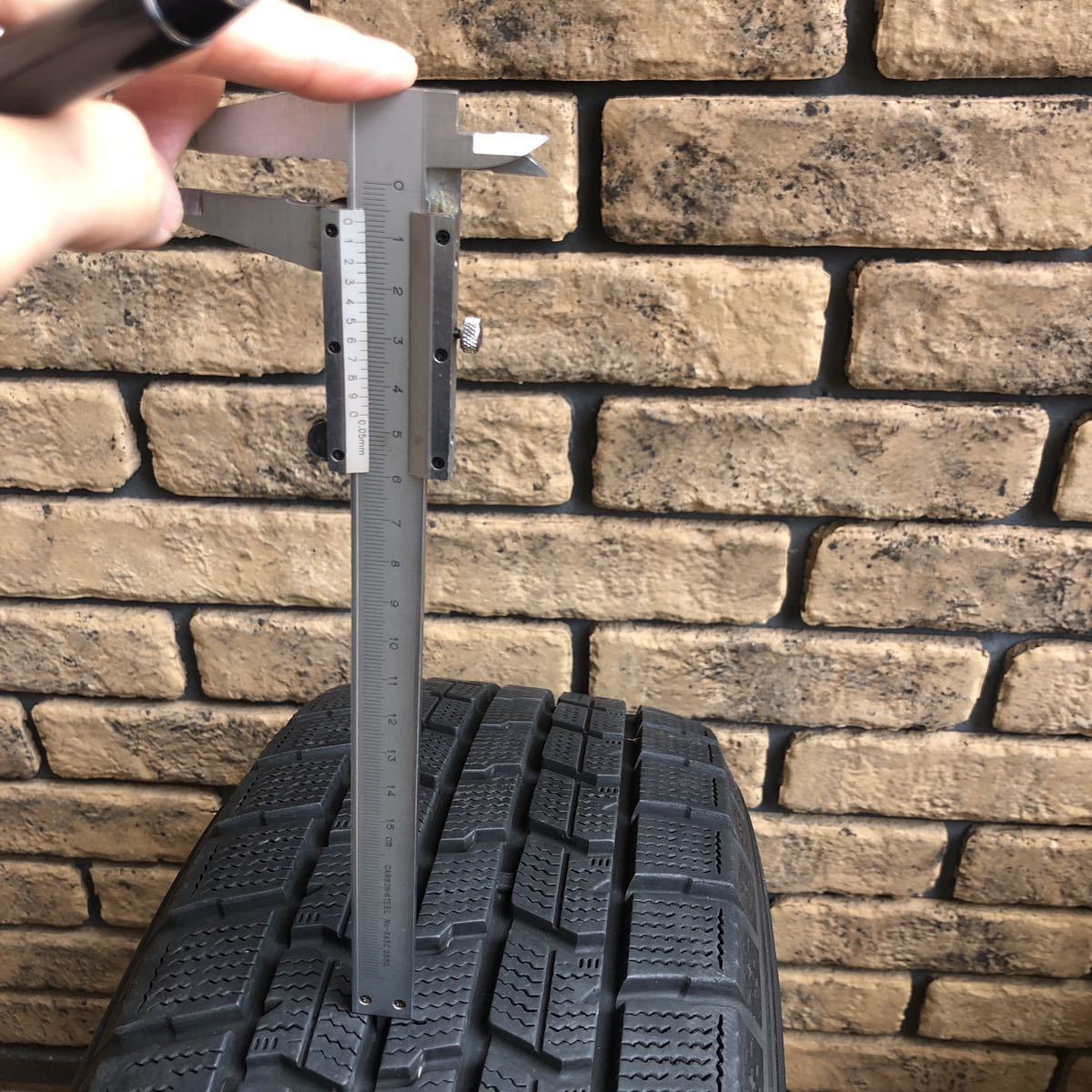 プリウス　ホイールタイヤセット　アイスナビ7 0 GOODYEAR アイスナビ7 中古 CROSS SE