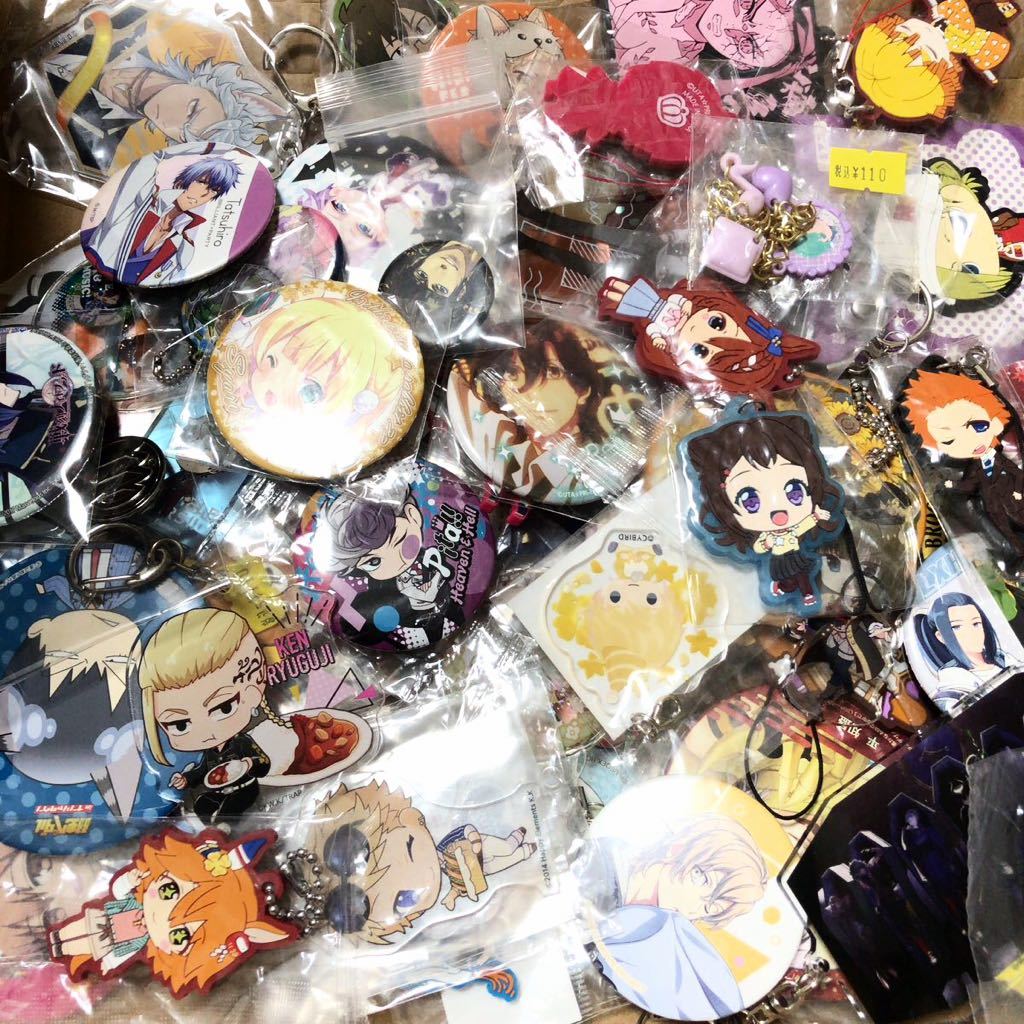 アニメ雑貨ノンジャンルグッズ 缶バッジなど100点ゆうパケ満タン大量