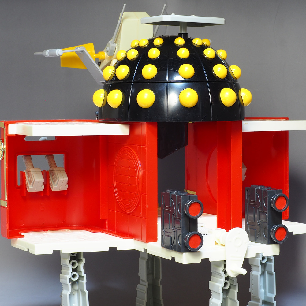 □バンダイ 元祖SDガンダム 武者戦陣 バトルスクエアDX 【組立済み