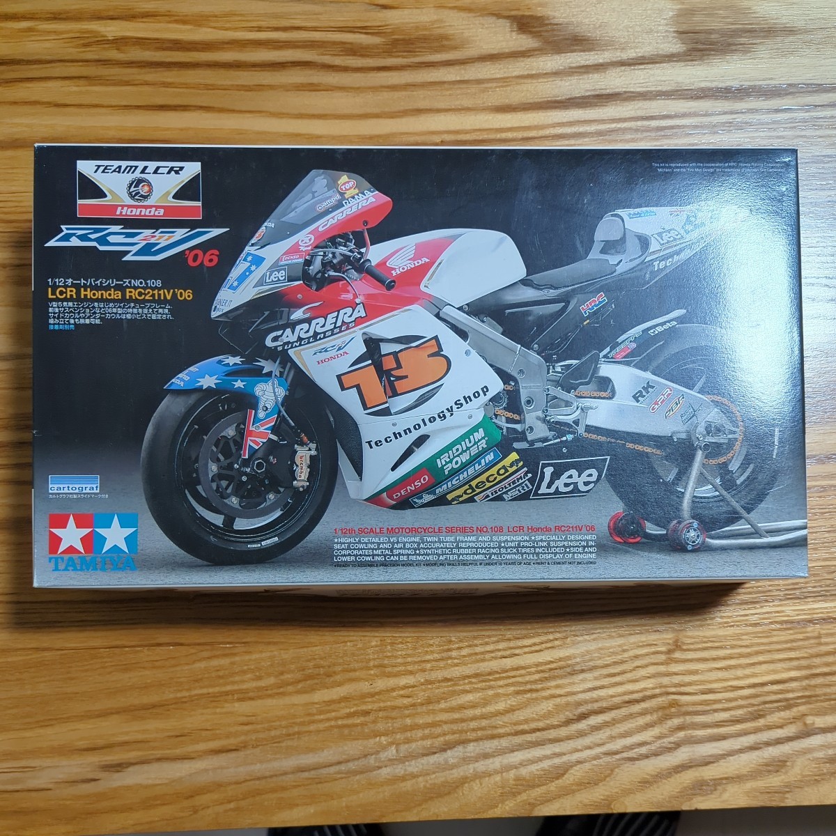 タミヤ 1/12 LCR Honda RC211V '06 LCR RC211V Honda MotoGP 1⁄12 -