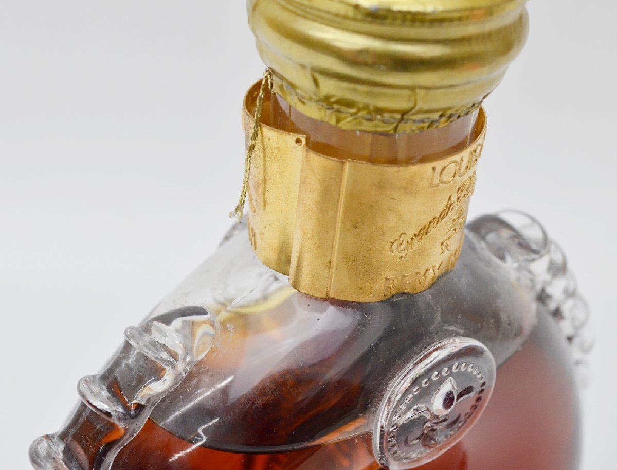 未開栓 レミーマルタン ルイ13世 金キャップ 700ml バカラボトル 替栓