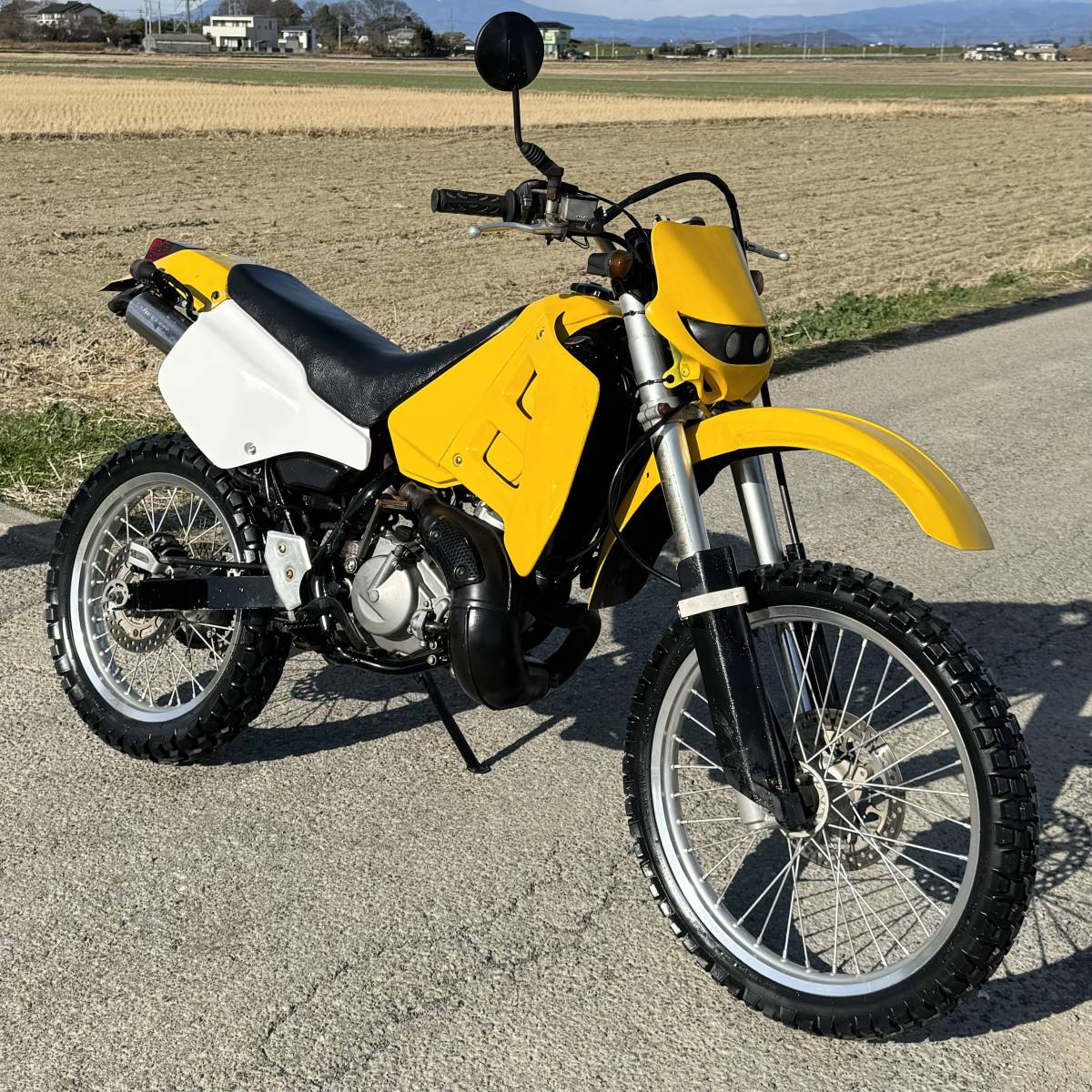 SUZUKI TS125R SF-15A 2サイクルモトクロスバイク