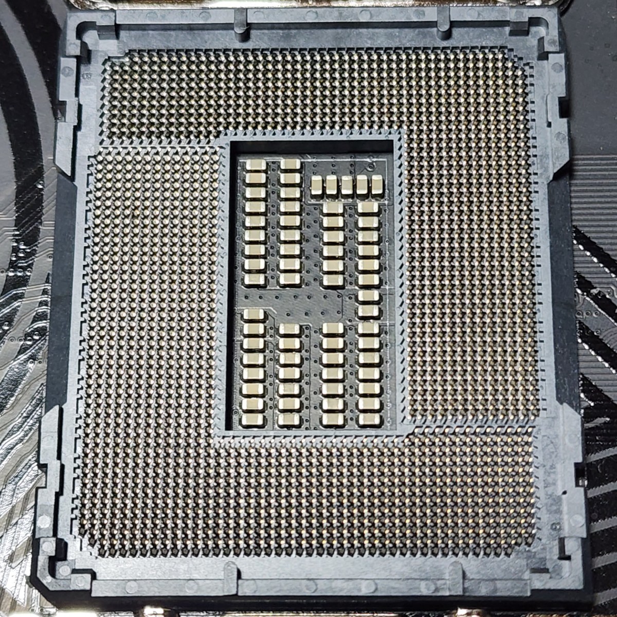 ASRock H670 PG RIPTIDE IOパネル付属 LGA1700 ATXマザーボード 第12