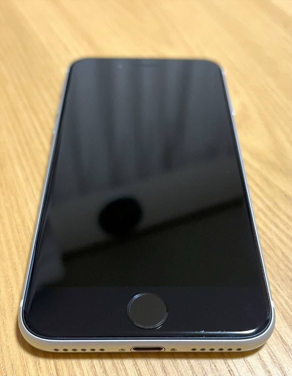 第2世代】iPhoneSE 64GB ホワイト バッテリー84％ SIMフリー ホワイト