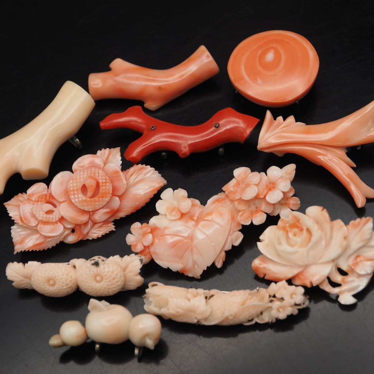 珊瑚 翡翠 本珊瑚 花彫刻 細工 サンゴ ブレスレット 【公式通販】