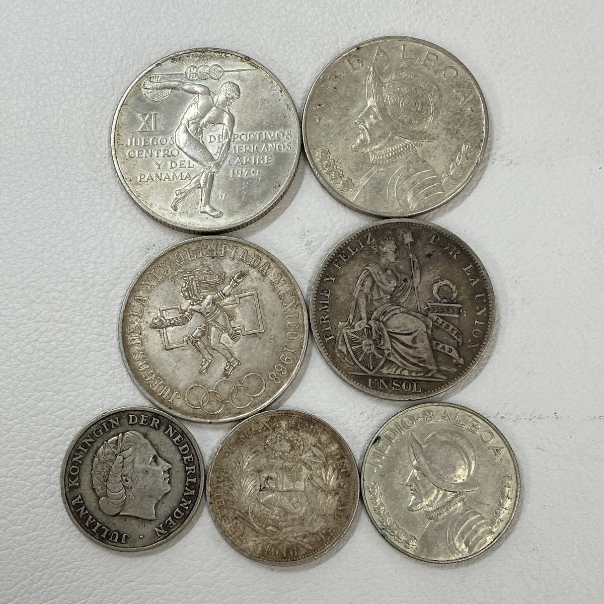 2312XX-007 外国硬貨 メキシコオリンピック 25ペソ銀貨/パナマ 5