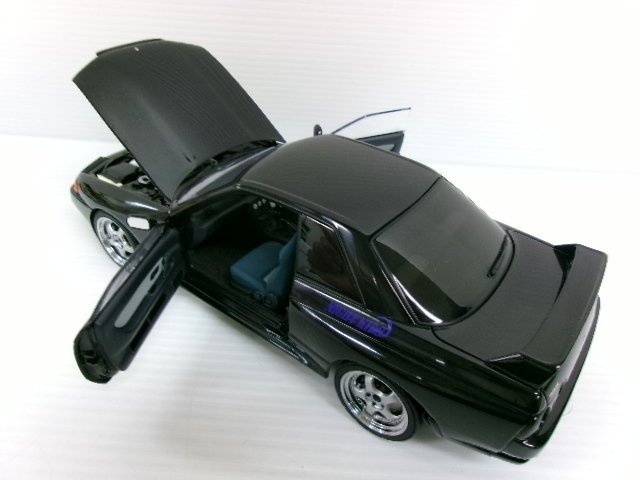 オートアート 1/18 日産 スカイライン GT-R R32 V-Spec II 新劇場版 頭
