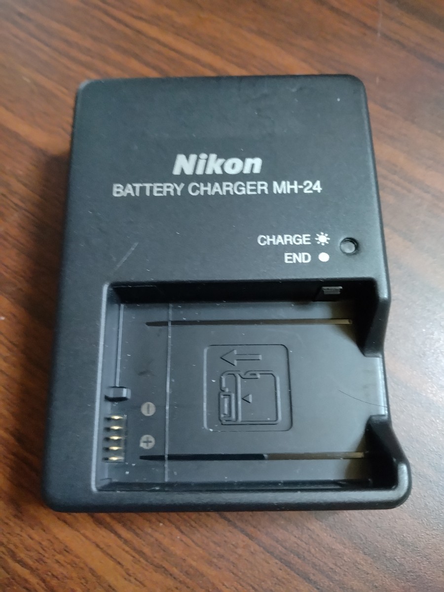 ニコン バッテリー チャージャー MH-24 未使用 予備購入品_1
