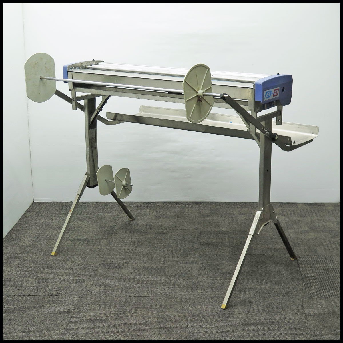 ○極東産機 手動壁紙糊付機 β-ED ベータED 【現状品】 手動クロス糊付 