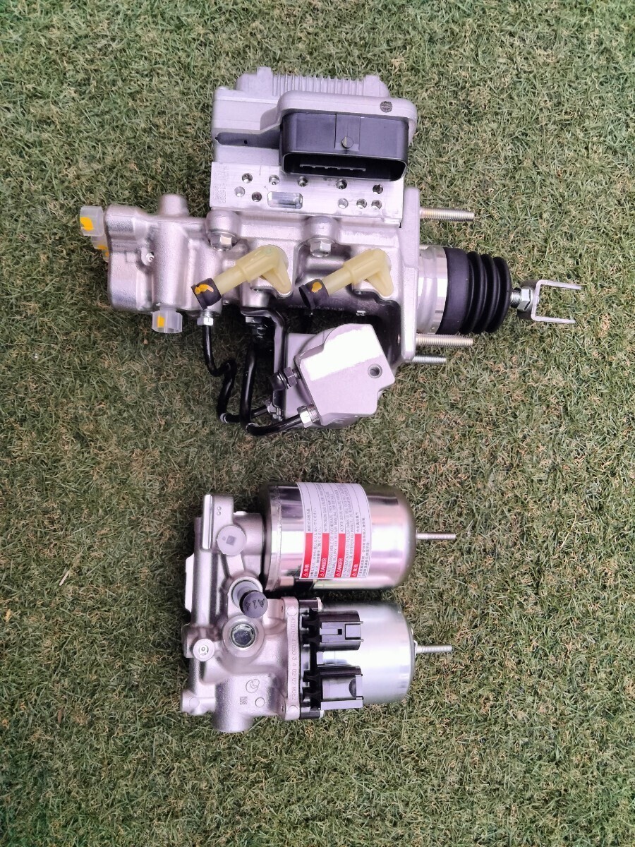 プリウス30 ブレーキマスターAssy 新品　_1