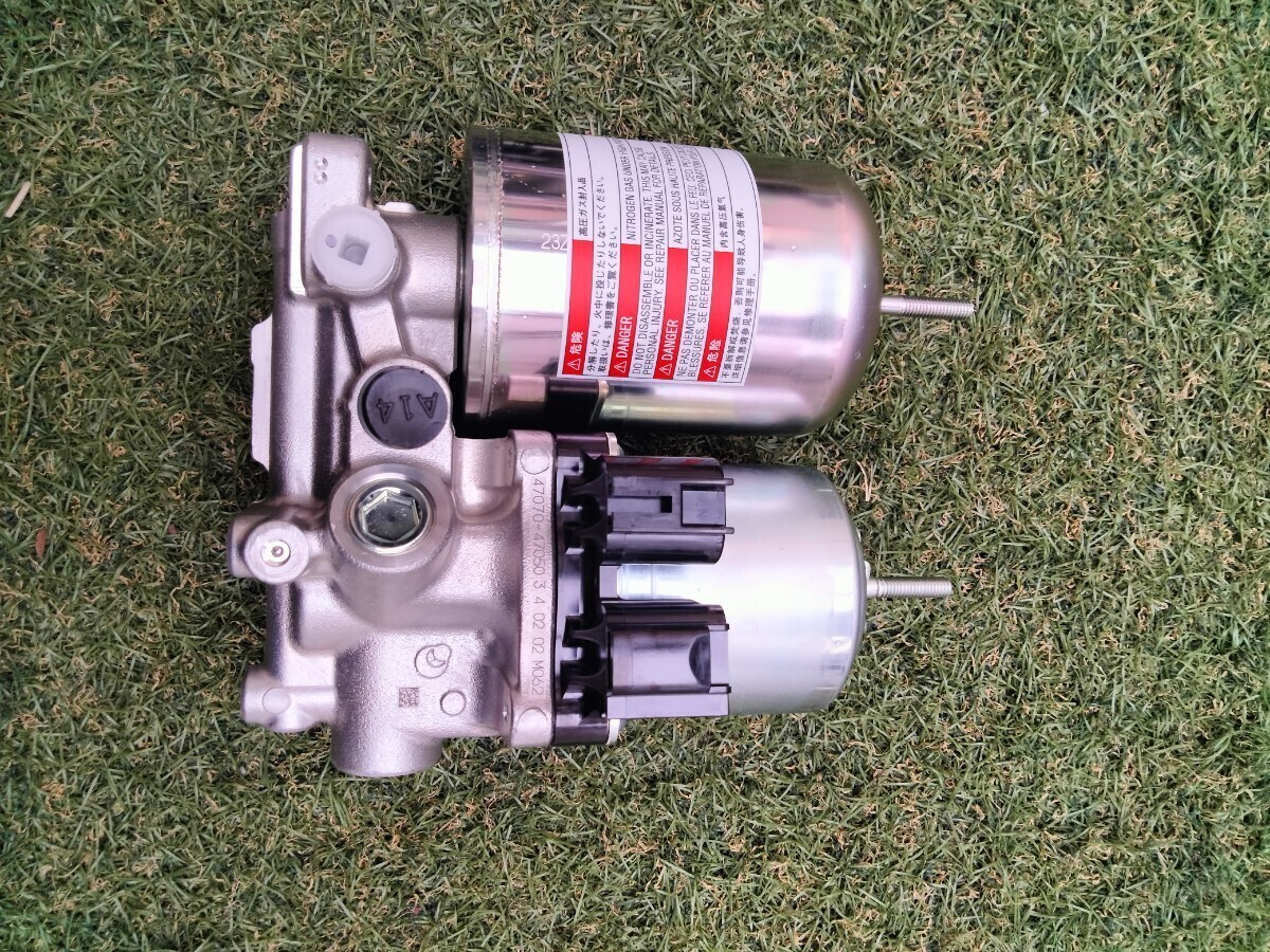 プリウス30 ブレーキマスターAssy 新品　_3