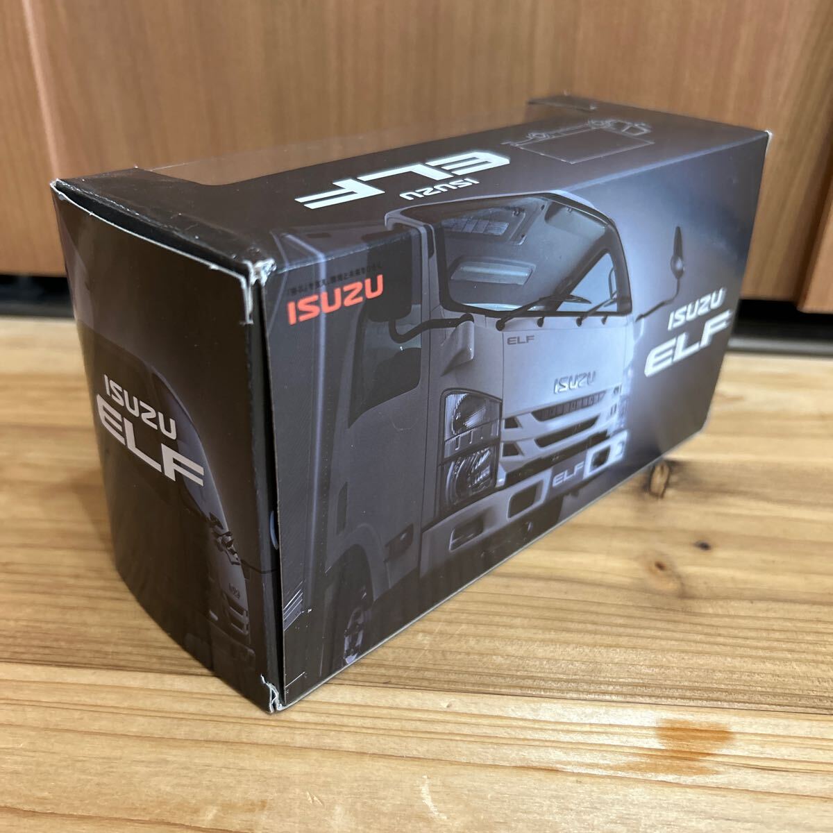 いすゞ　ISUZU ELF 1/43 非売品　ミニカー_3