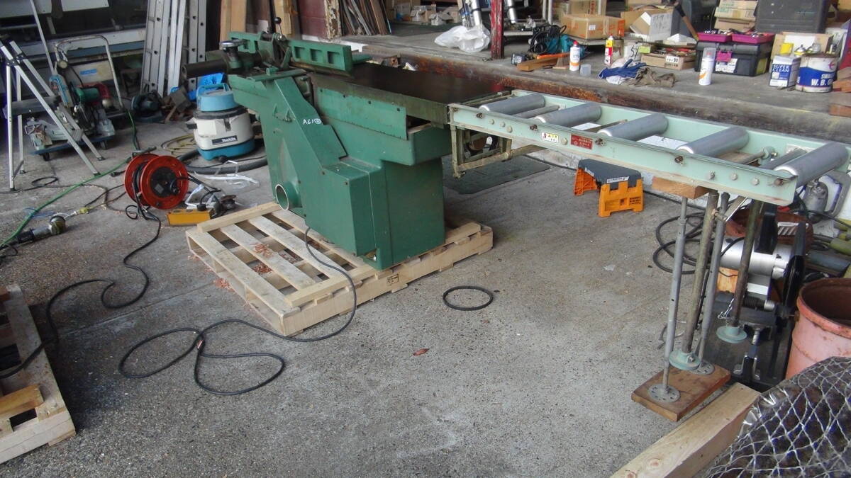 名門宮川 手押しかんな盤MTR300　3枚刃3馬力　電源カットできるブレーキ付 後ろローラー台付き 美品_4