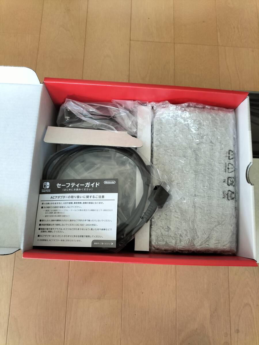 ☆新品未開封☆Nintendo Switch 有機ELモデル ネオンブルー ネオンレッド☆_3