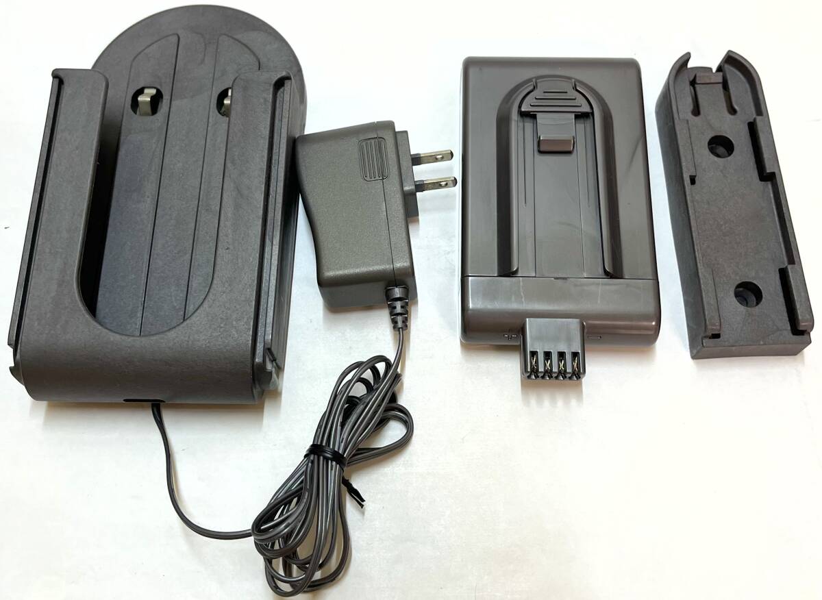 dyson DC16 ハンディクリーナー用充電器 ダイソン_1