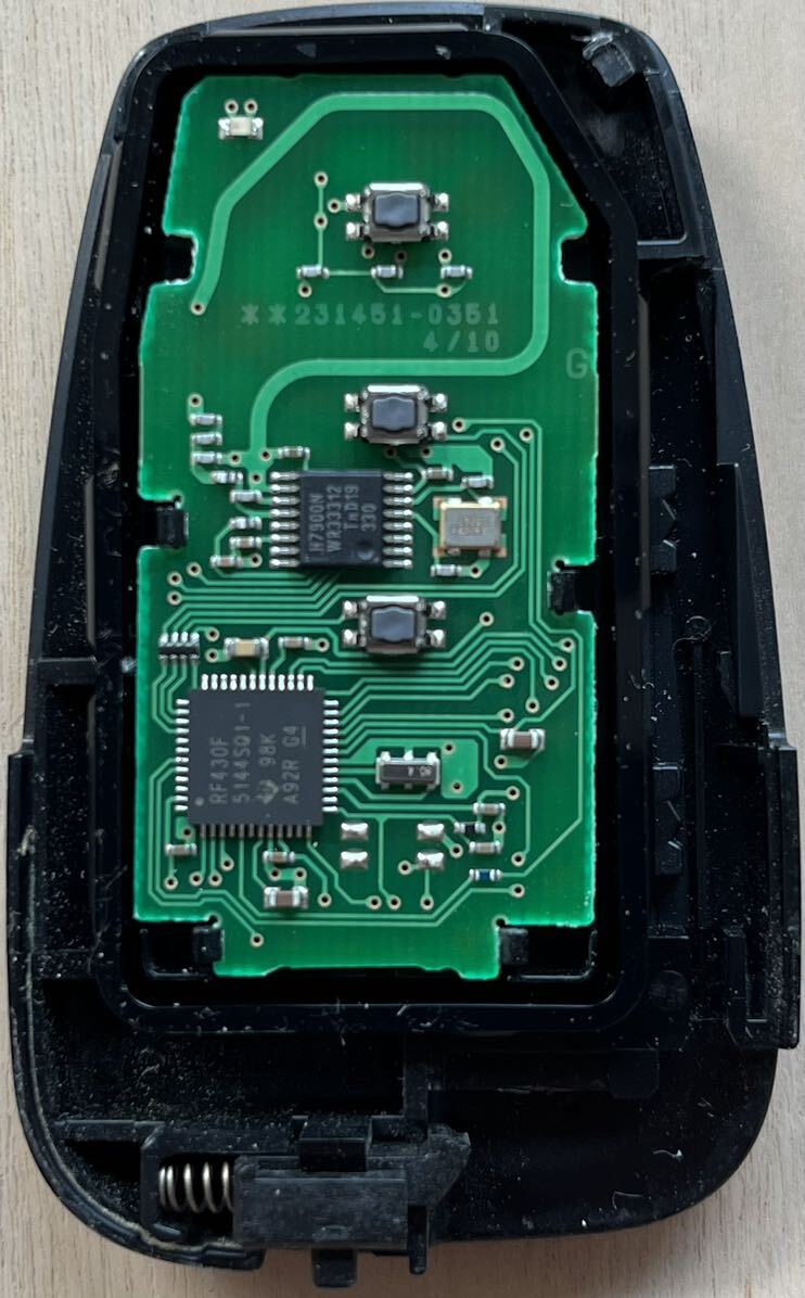 【送料無料】3,000円売切 トヨタ ＲＡＶ４ ＭＸＡＡ５４ スマートキー_3