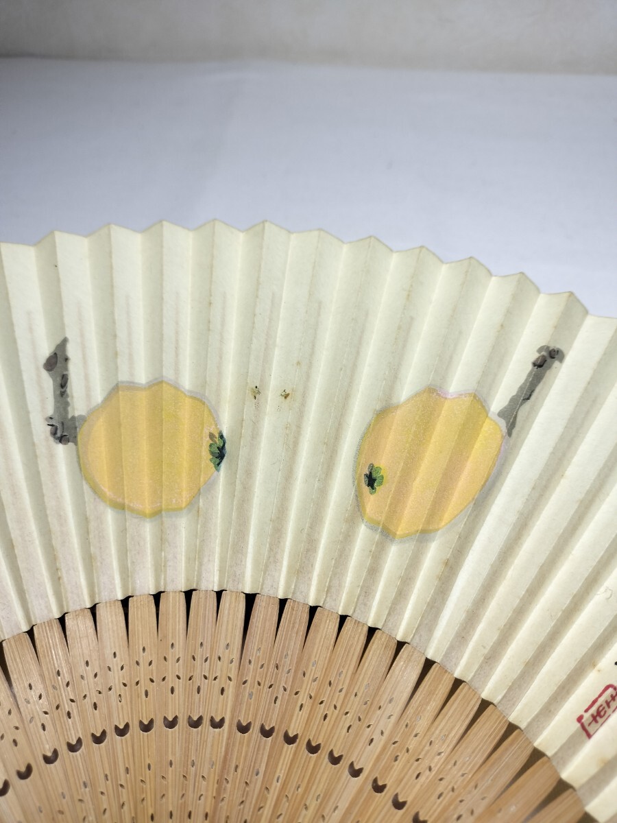 作者不明 扇面 ビワ 奥村土牛 書画 紙本 扇子 落款 印 せんす うぶ出し