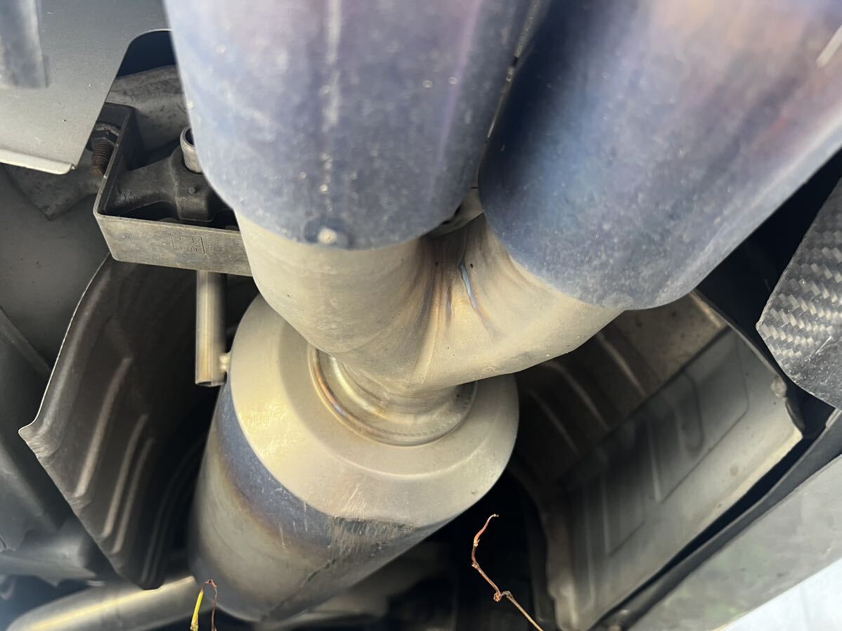 直接引取※日産 スカイライン V36 セダン 社外マフラー アクセス