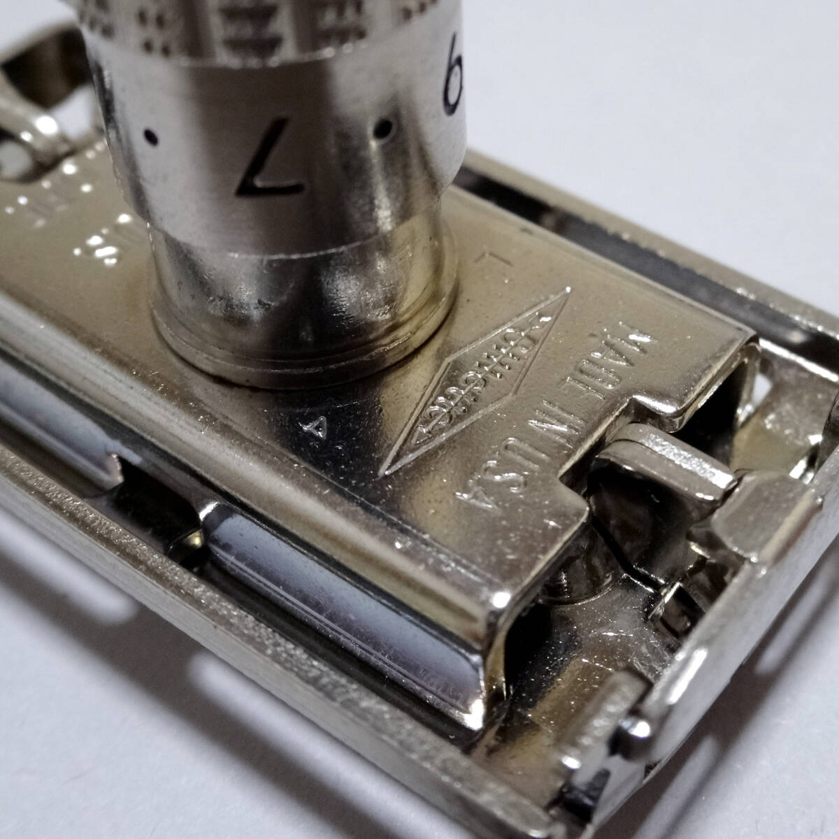 Gillette ジレット 両刃 カミソリ ホルダー USA製 レザーケース付き T字 剃刀 髭剃り 昭和レトロ ヴィンテージ アンティーク アメリカ_6