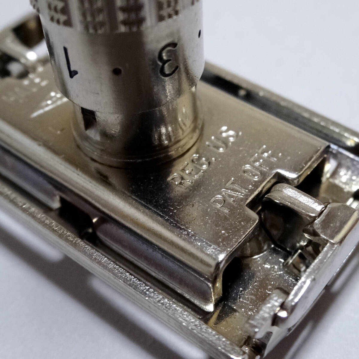 Gillette ジレット 両刃 カミソリ ホルダー USA製 レザーケース付き T字 剃刀 髭剃り 昭和レトロ ヴィンテージ アンティーク アメリカ_7