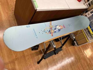 スノーボード板 BURTON FREEDOM 151cm VICTORIA JEALOUSE バートン フリーダム ビクトリ