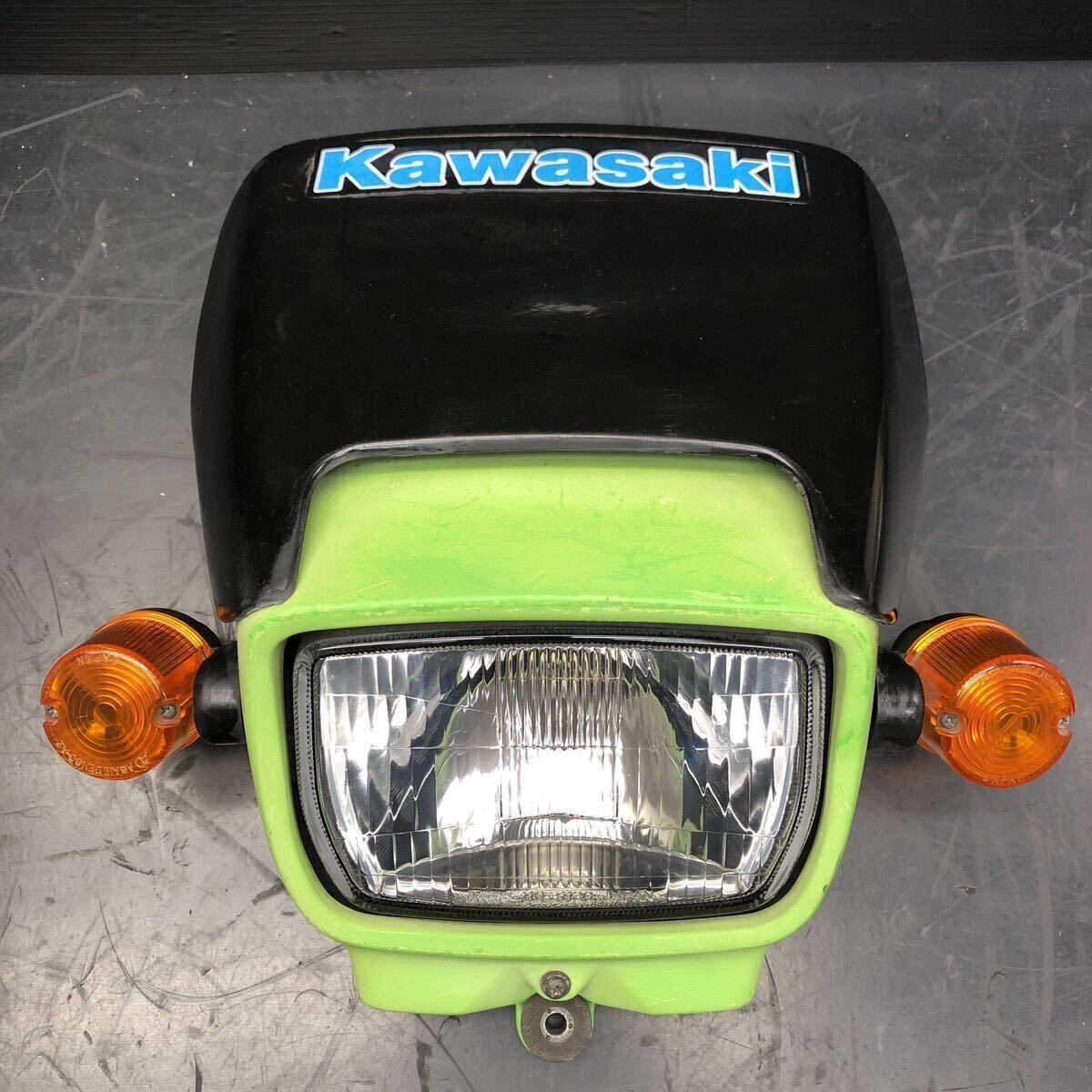 KLX250 □カワサキ Dトラッカー KLX250（LX250E）に適合する｜アッパーカウル・フロントカウルの KLX250（JBK-LX250S）に適合する｜アッパーカウル・フロント カワサキ純正ウインカー4個_レンズ割れ無し_交換 ■カワサキ　KLX250　ヘッドライトカウル、レンズ、ウインカー、アッパーカウル　2002年式　LX250E　Ｄトラッカー 管A336