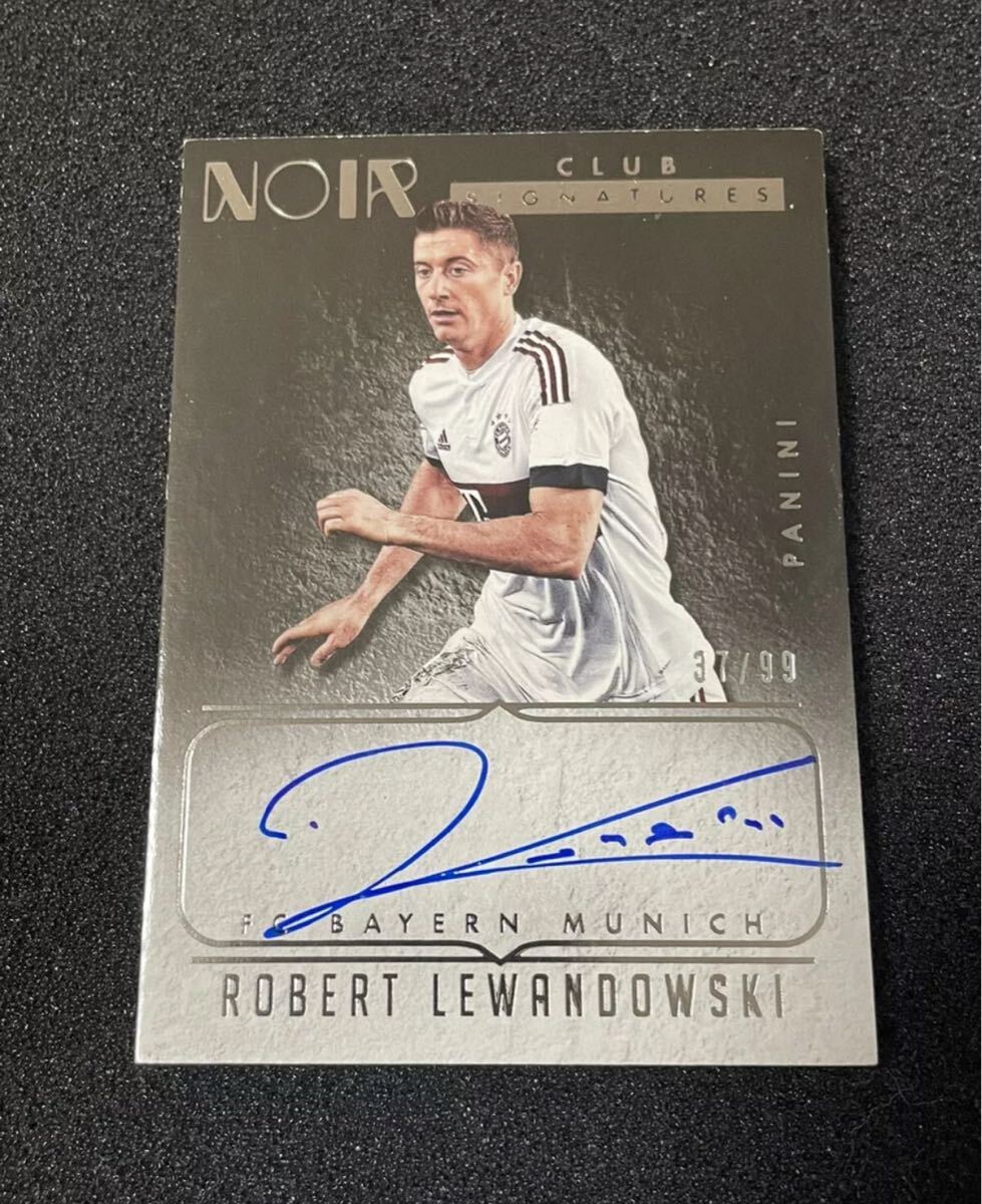 ロベルト・レヴァンドフスキ Robert Lewandowski 直筆サインカード