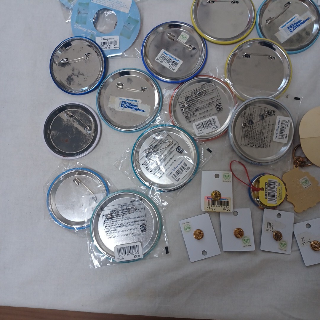 ディズニー　缶バッジ キーホルダー レトロ_9