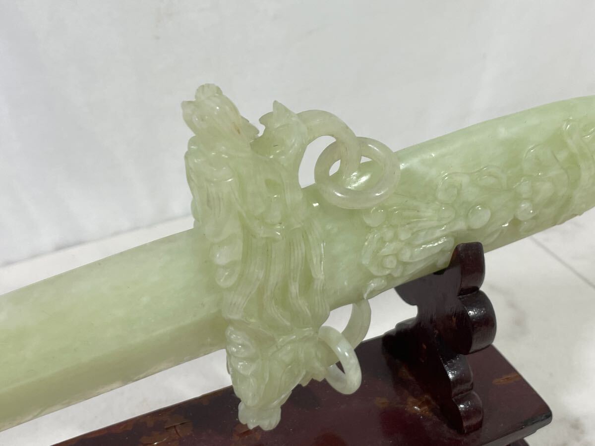 翡翠 置き物　骨董　インテリア アンティーク　 置物　材質不明 刀 剣 _4