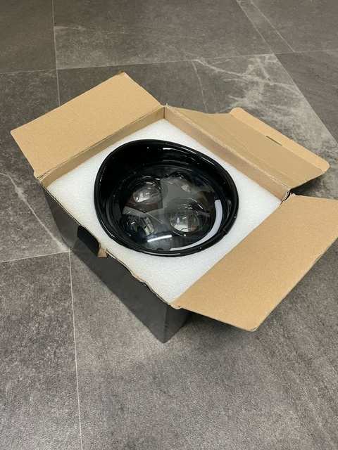 073　2020XL1200Xについていた社外LEDヘッドライト_6