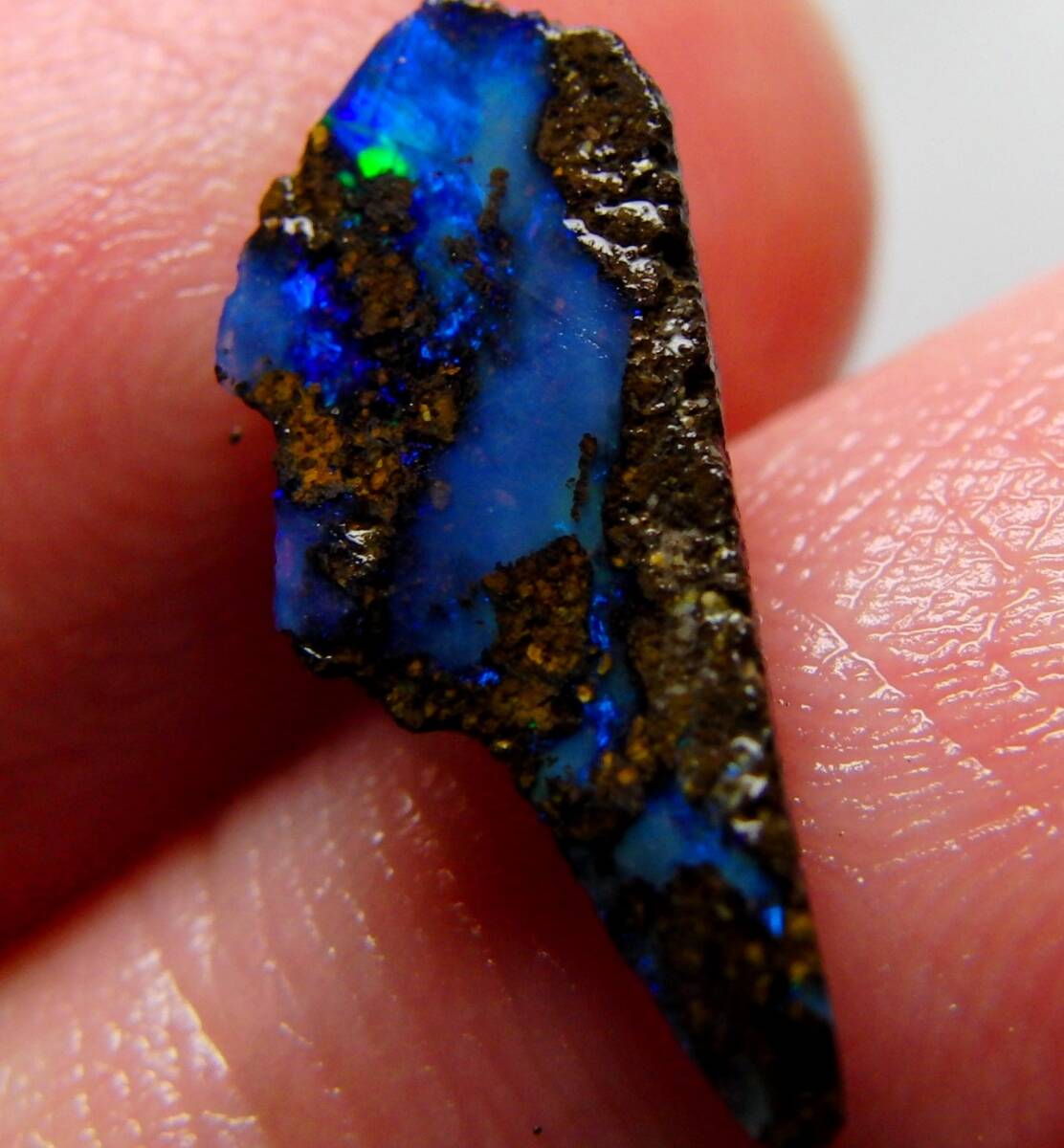 2.20 cts 天然 ボルダーオパール 原石 未研磨 鉱物標本(オパール