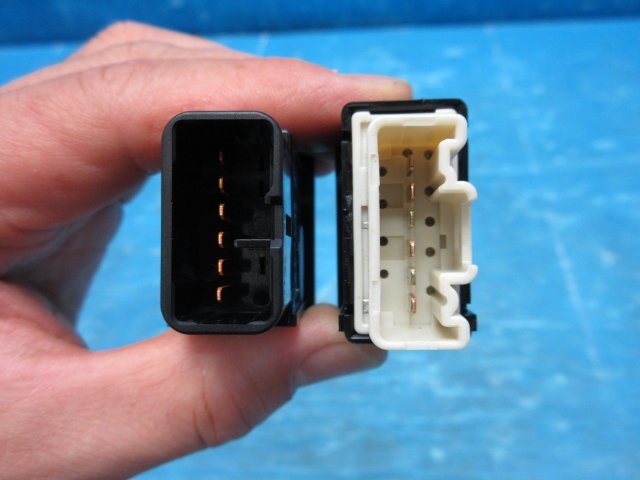 TO60●ZZW30 MR-S 後期●ウインドウ ドアロックスイッチ2点●レターパックプラス MR-S TO60○ZZW30 後期○ウインドウ 集中ドアロックスイッチ交換（トヨタ TOYOTA 文字消え無し