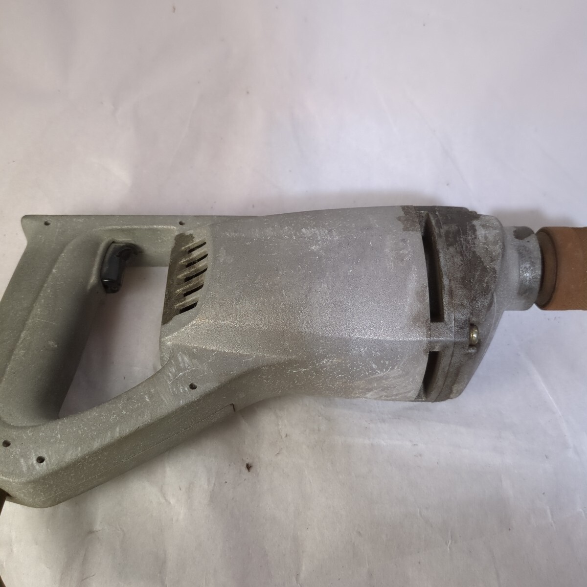 1/10マキタ 13㎜ドリル 6301 電動工具 動作 _3