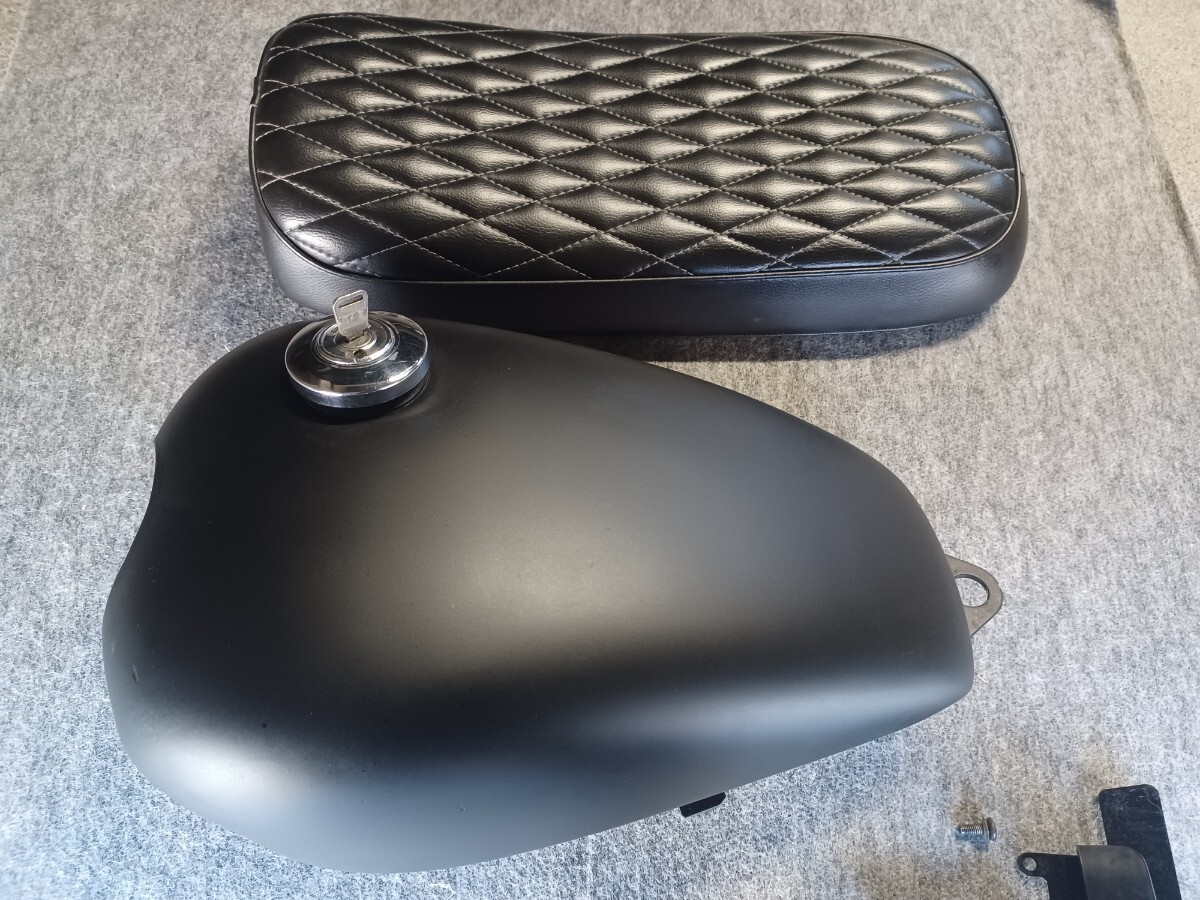 TW200 2JL タンク、シート、リアカウルセット TW200 2JL タンク、シート、リアカウルセット