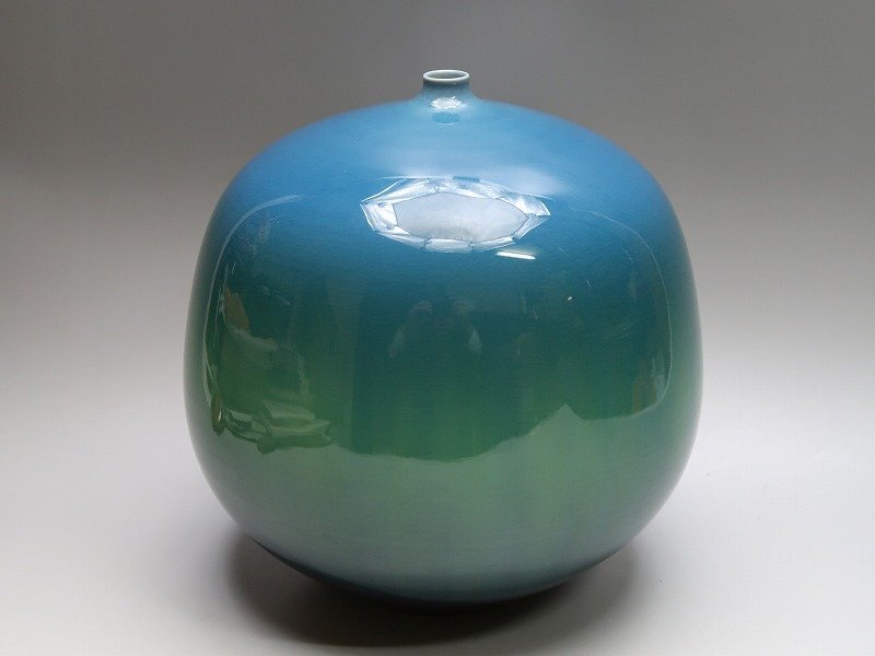 【青宝】115582人間国宝　三代徳田八十吉作　碧明釉　小口壷　九谷正彦在銘　箱なし（2952249-172/270）　_1