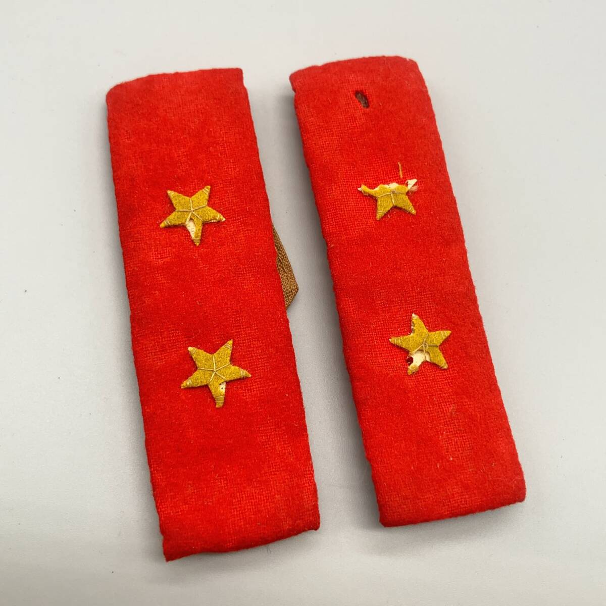 A73827 当時物 戦時中 軍隊手帳 写真 帝国陸軍階級章 一等兵 装飾品