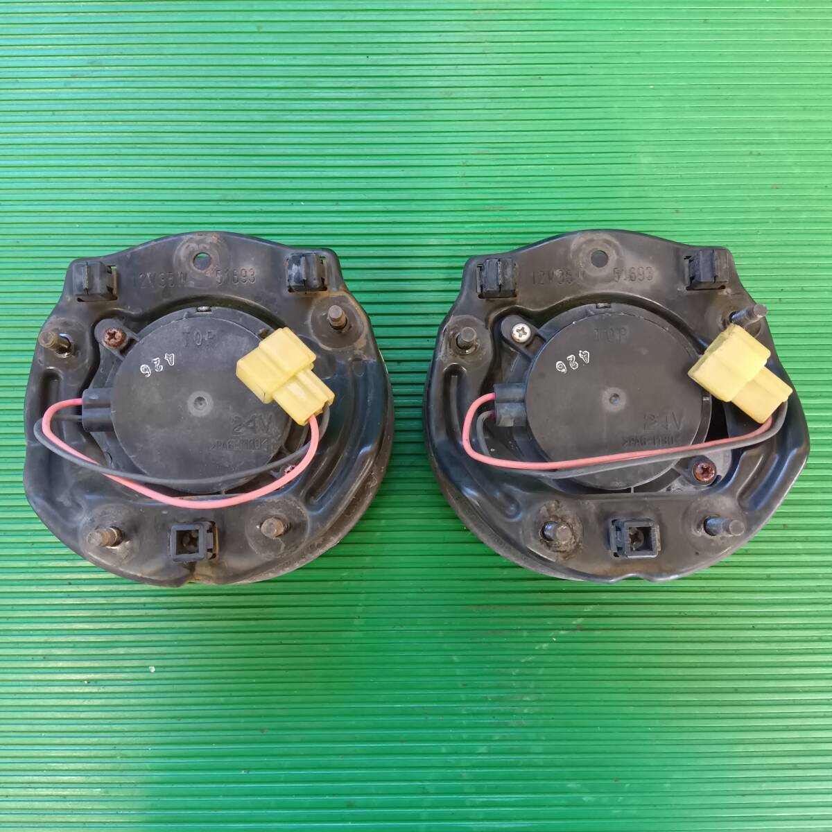 ★ダイハツ L700S ミラジーノ フォグランプ 左右セット KOITO 114-51693 美品★ ミラジーノ L700S L700 コイト114-51693 イエロー系（黄色）の中古車を探すならグーネット ガラスレンズ